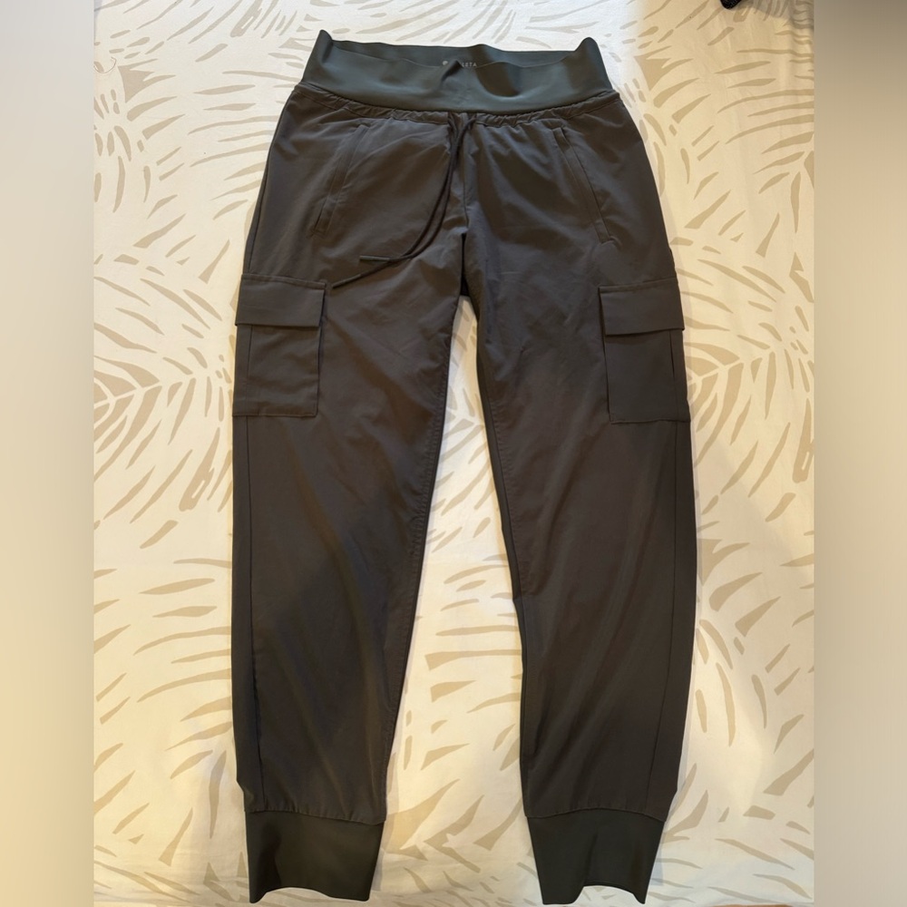 Athleta Women's Black Cargo Jogger Pants
